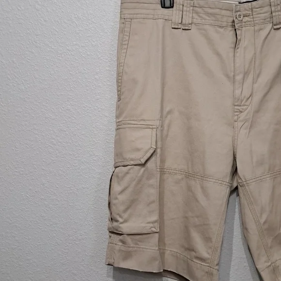 Polo Ralph LaurenGellar 10.25" Inseam Cargo Shorts - Picture 5 of 11